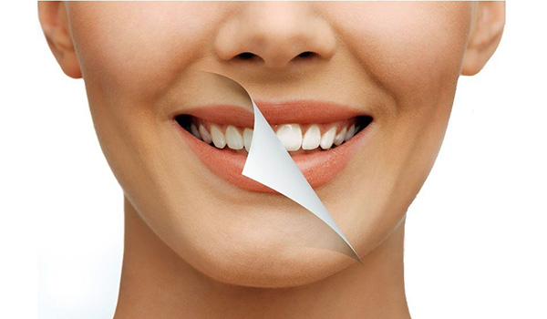 نحوه استفاده صحیح از خمیر دندان سفید کننده