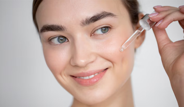 رتینول چیست و چه کاربردی دارد؟ مزایای استفاده از رتینول RETINOL