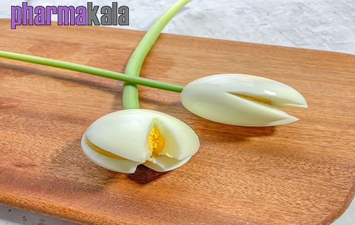 تزئین تخم مرغ آب پز