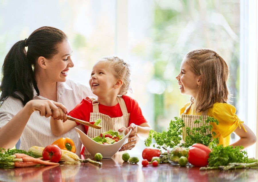 مقوی ترین میان وعده ها برای کودکان در زمان آموزش آنلاین آموزش آنلاین
